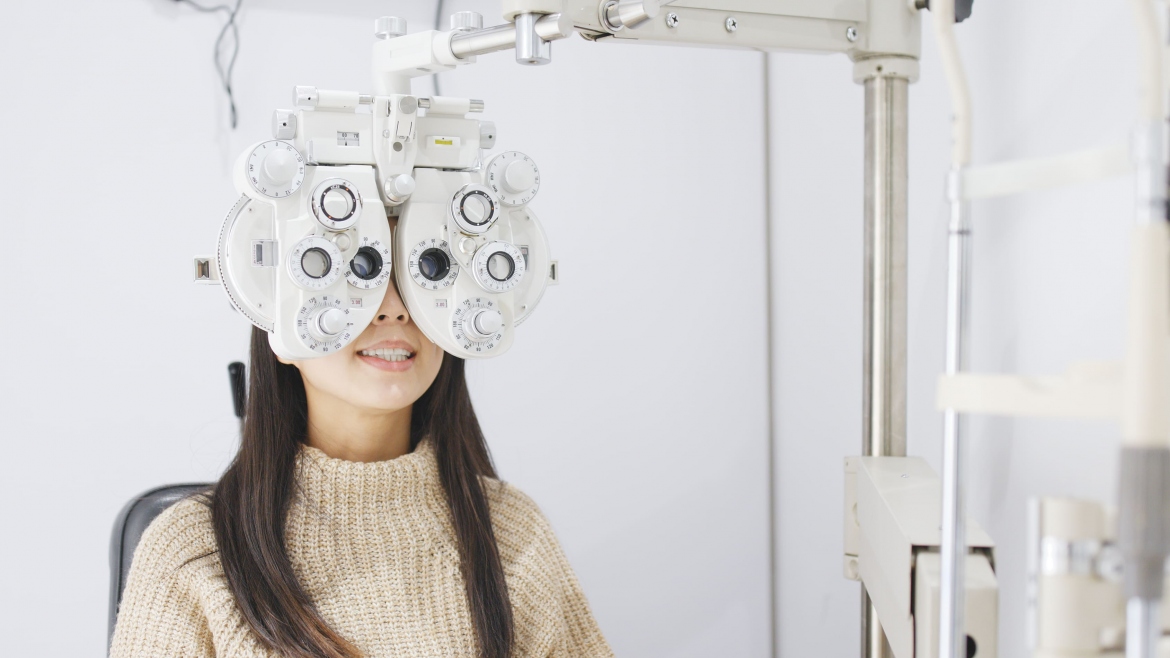 5 SINAIS QUE PRECISA DE VISITAR UM PROFISSIONAL DE SAÚDE OCULAR.